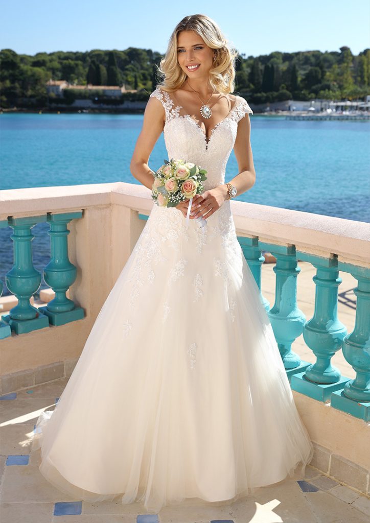 Ladybird 422009, Pronovias Group