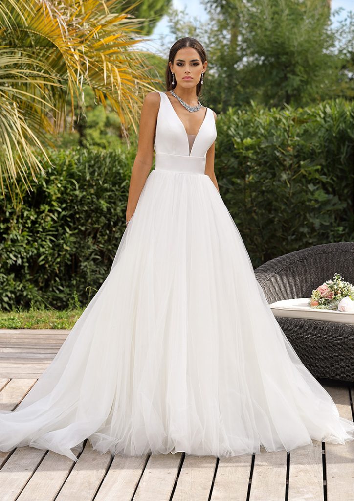Ladybird LL32205, Pronovias Group